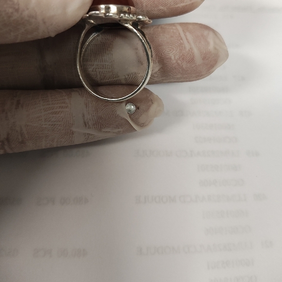 Ornate Brown and Silver Ring with Intricate Design - Picture 4 of 6